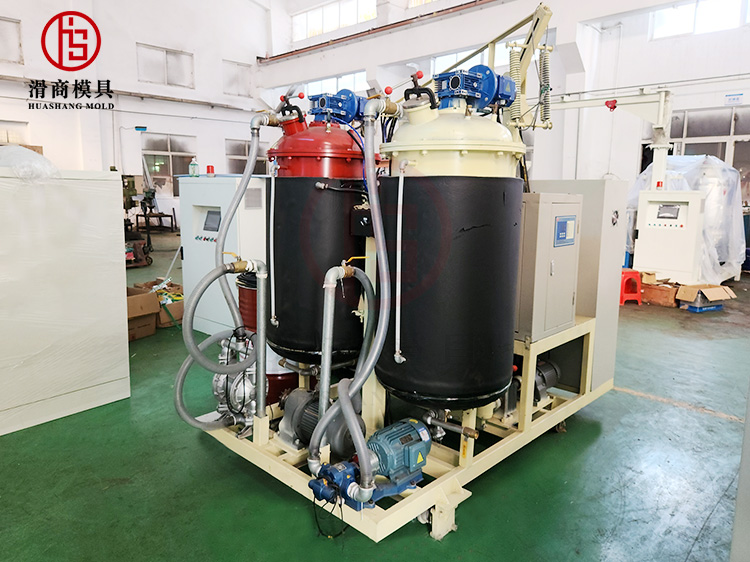 Polyurethane high pressure foaming machine